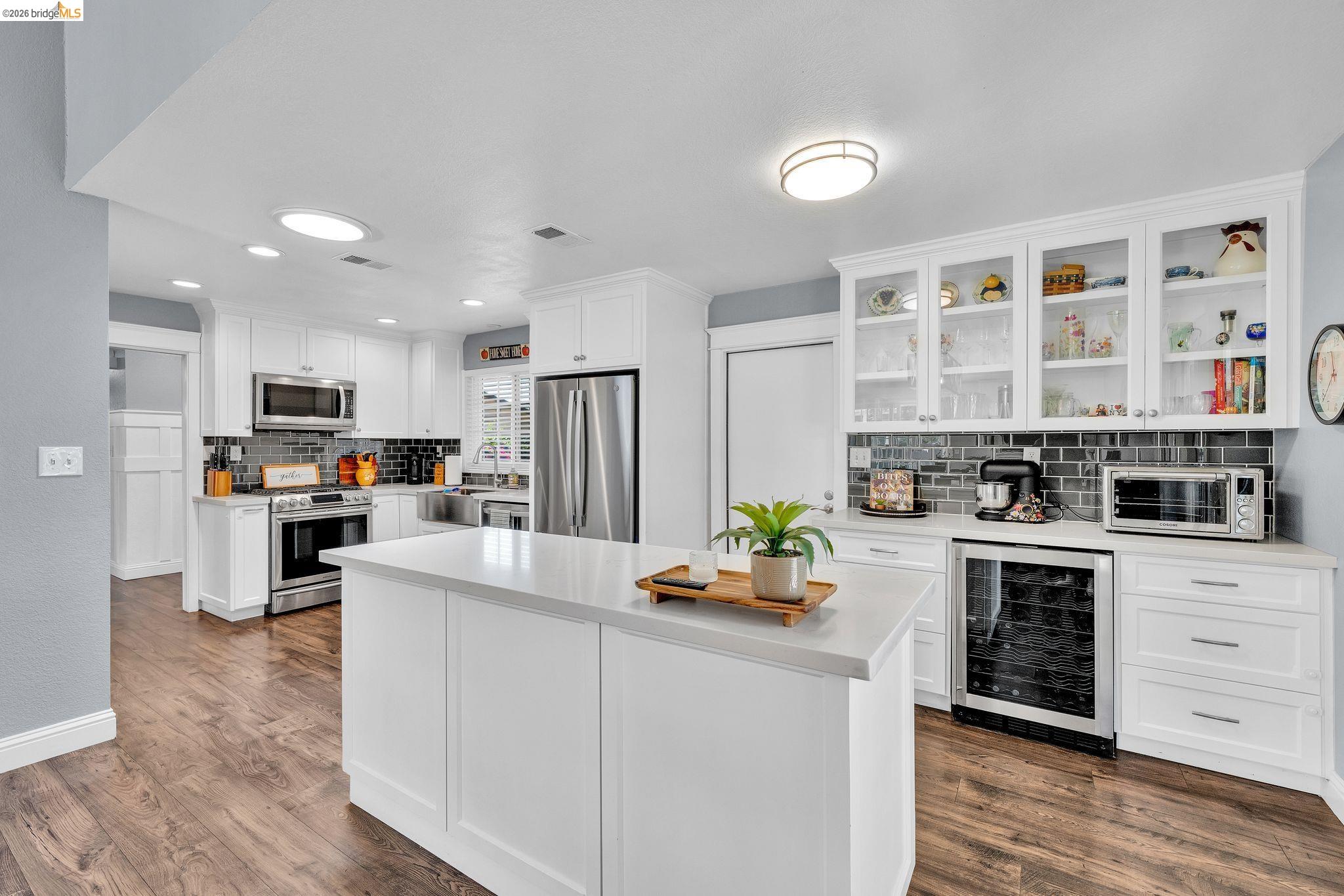 907 Dorchester Cir