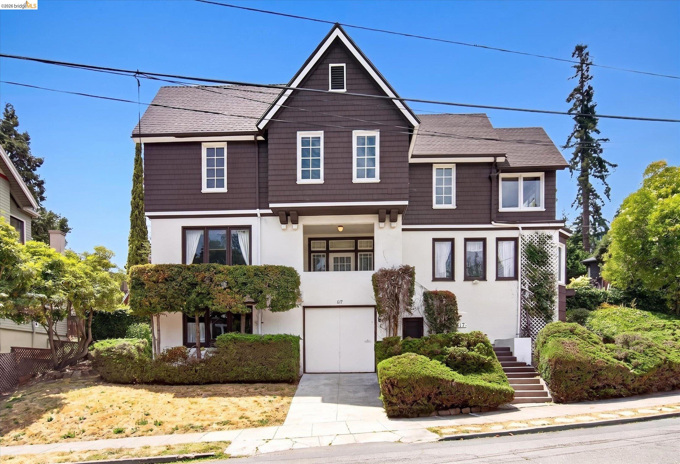 617 Boulevard Way