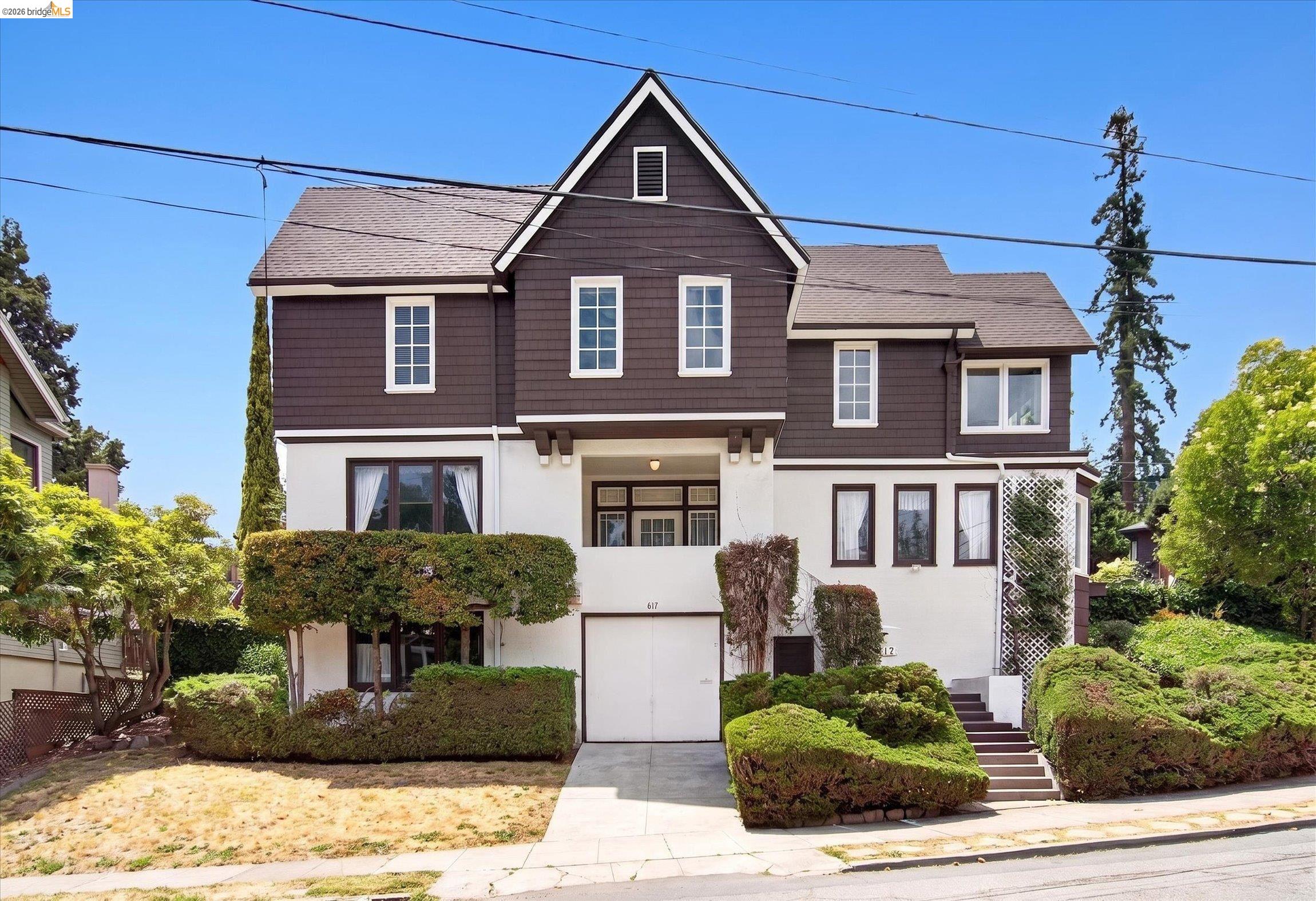 617 Boulevard Way