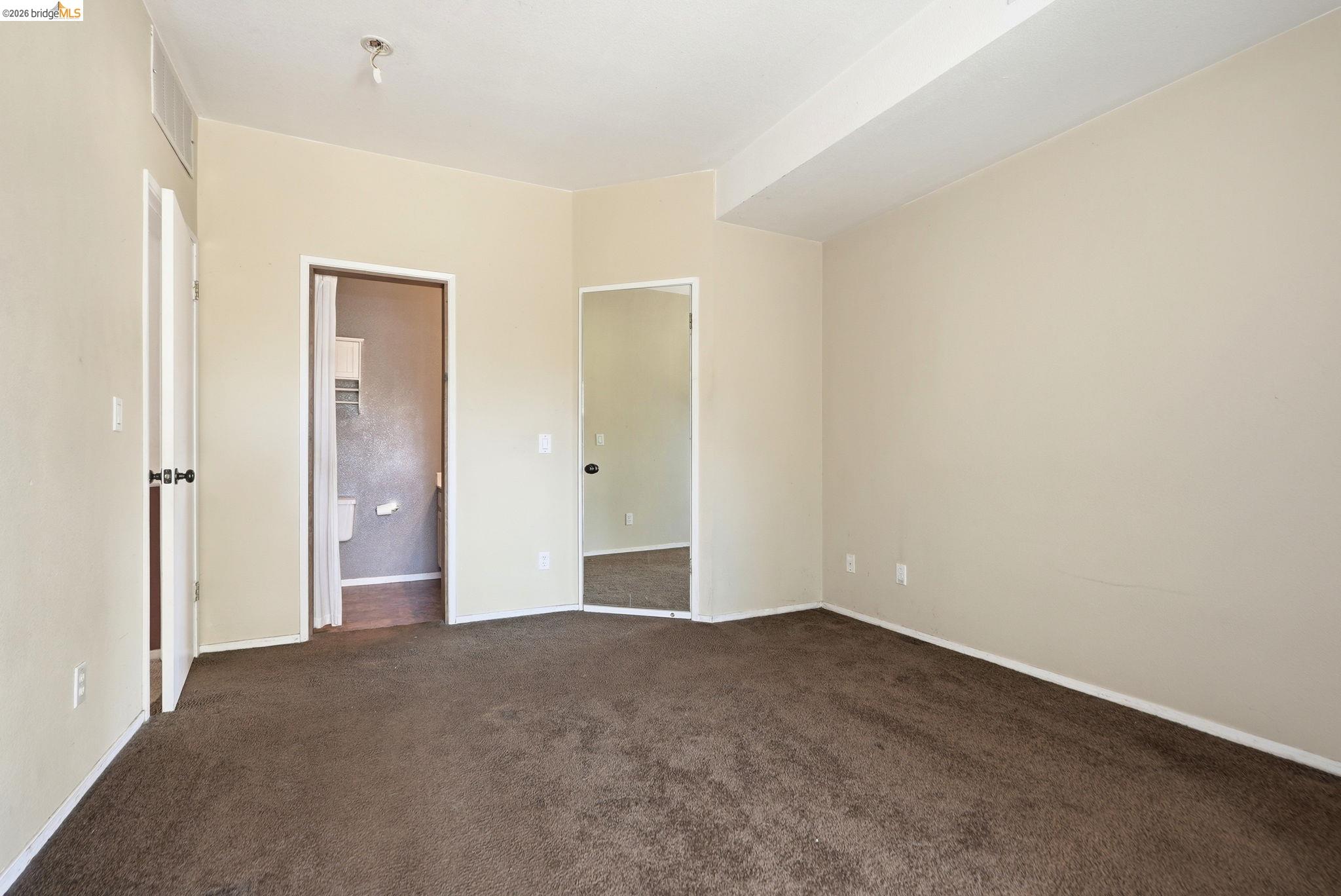 243 Florence Ct