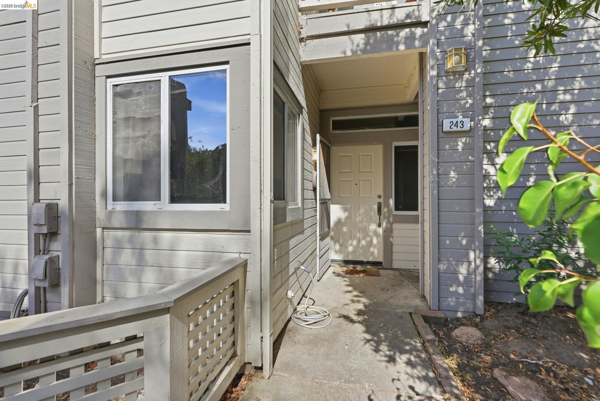 243 Florence Ct