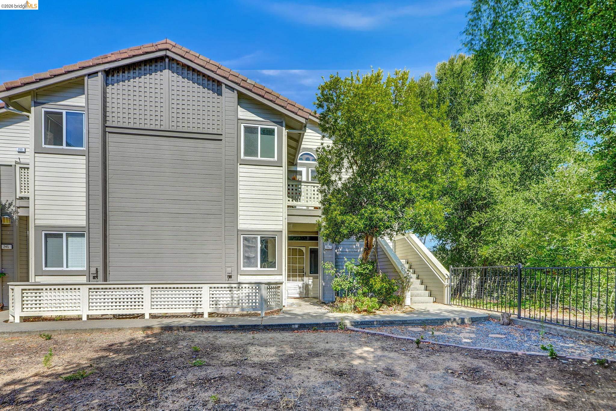 243 Florence Ct