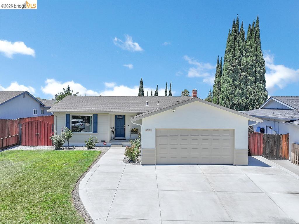 2920 N Francisco Way