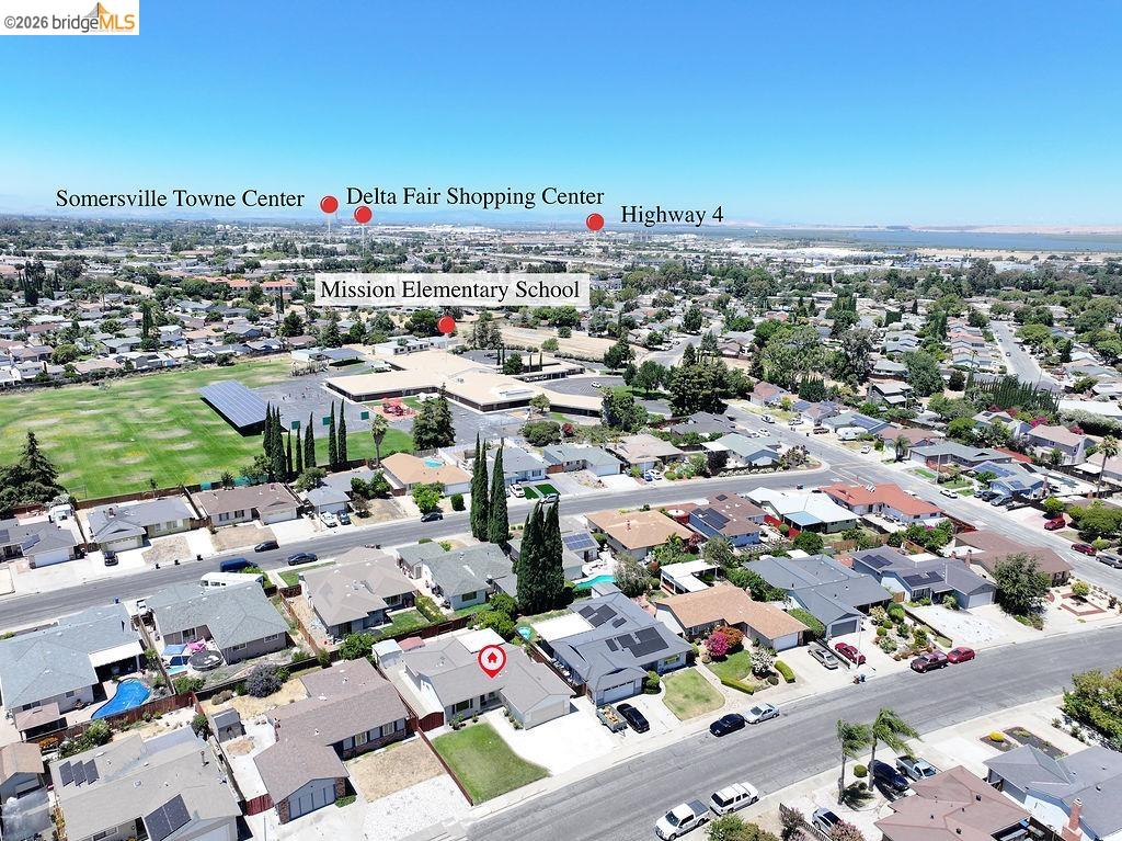 2920 N Francisco Way