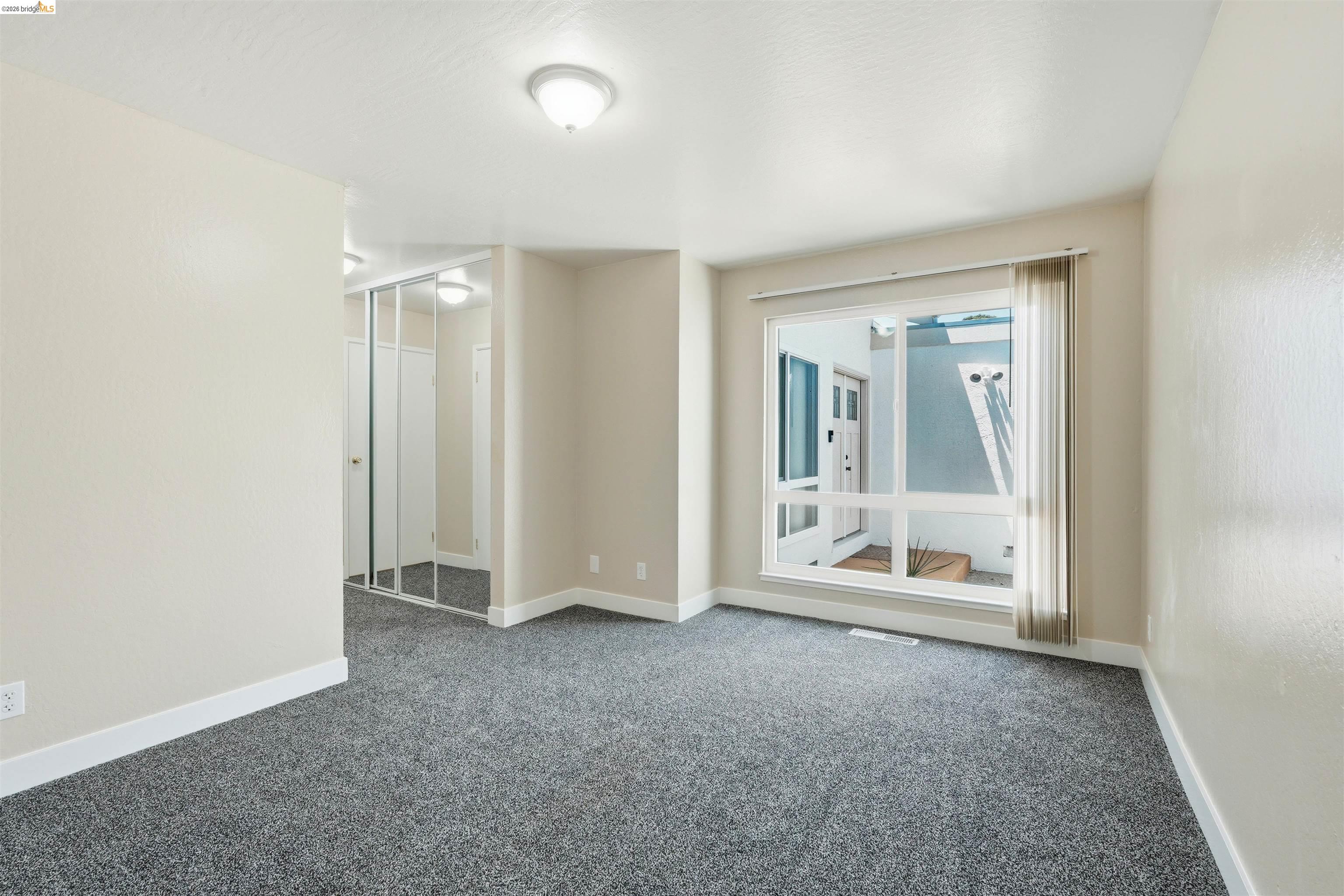 1072 View Dr