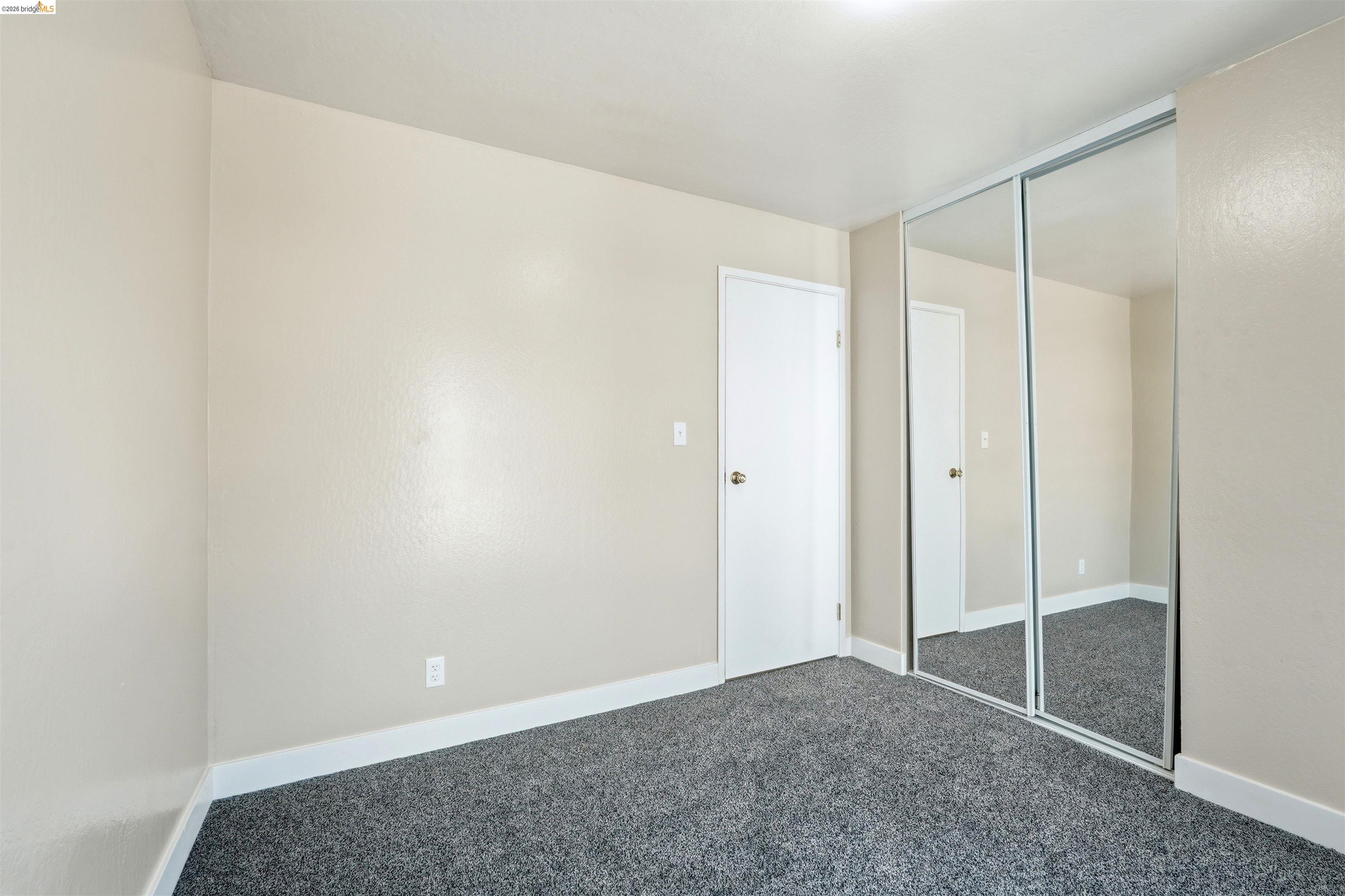 1072 View Dr