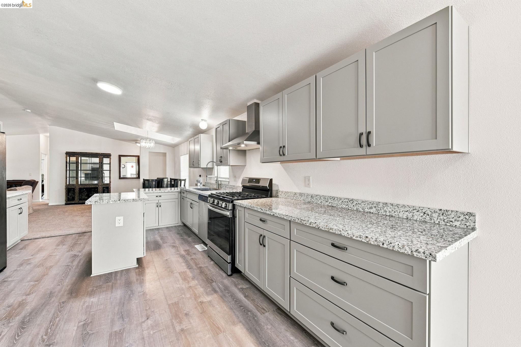 5685 Cody Dr