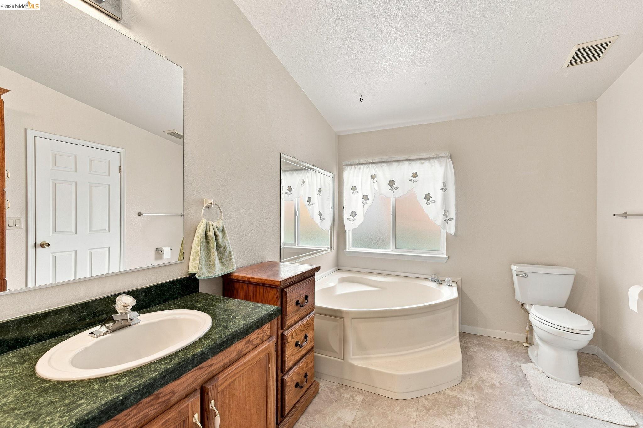 5685 Cody Dr