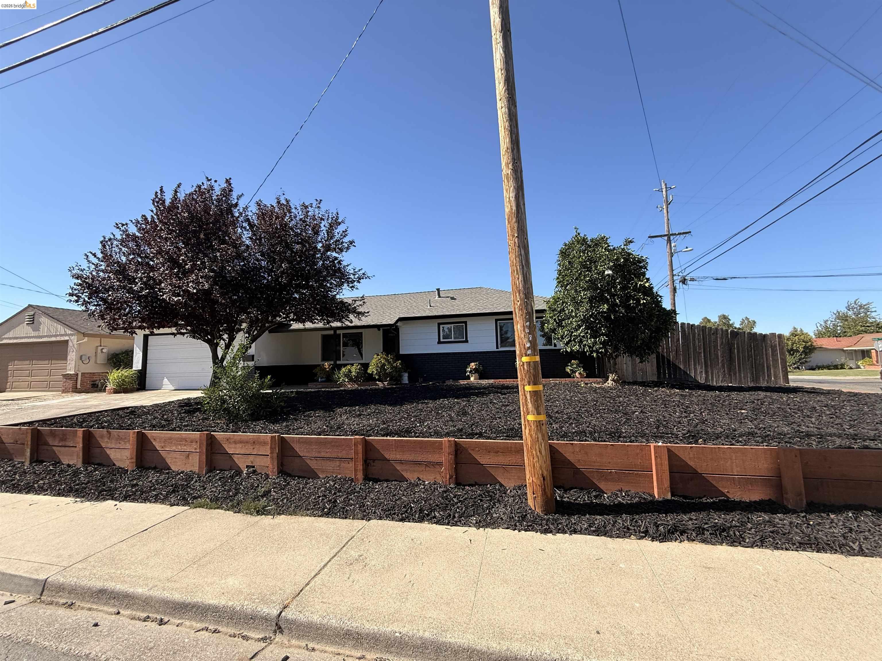 211 Bart Ave