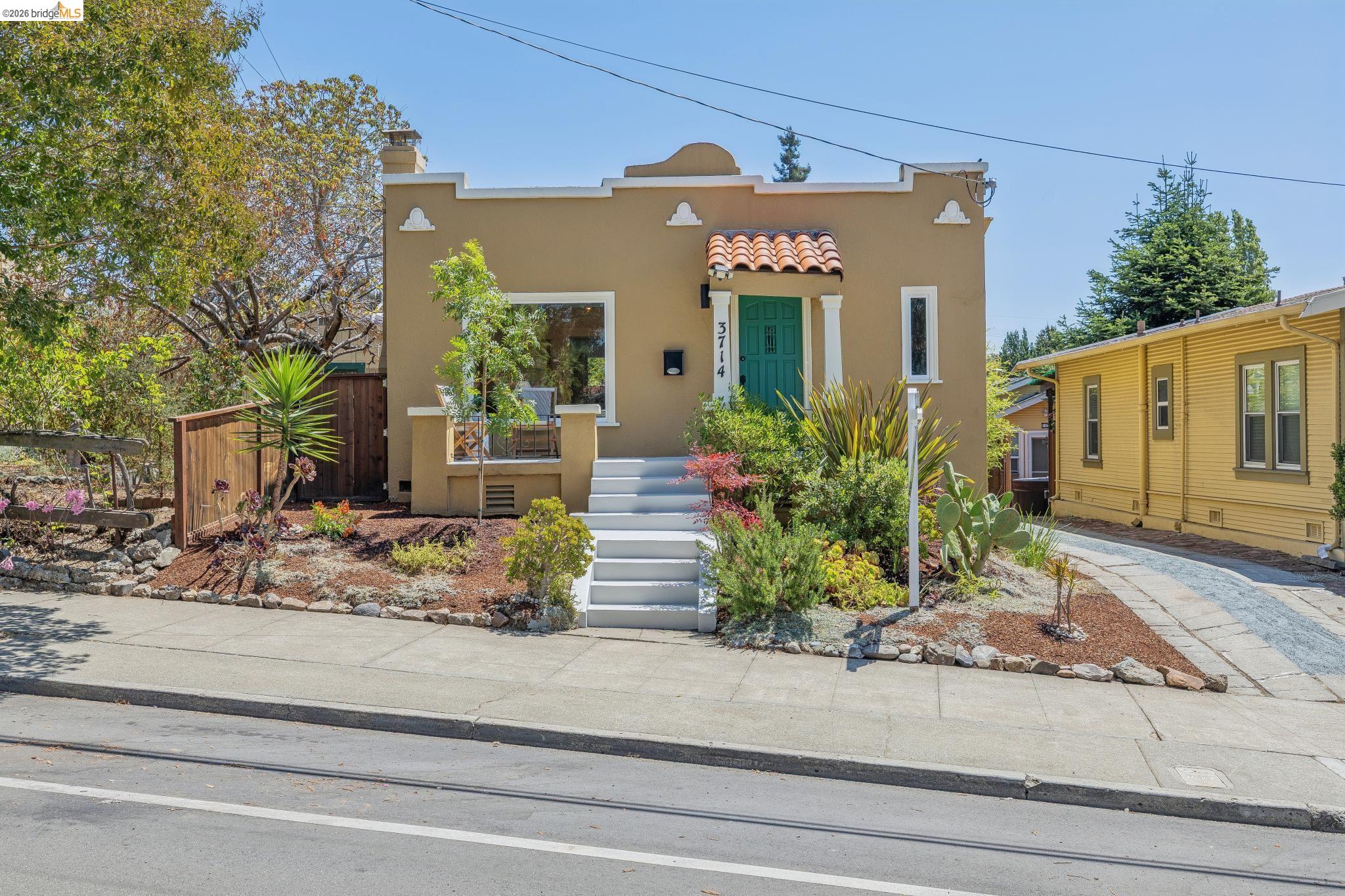 3714 High St