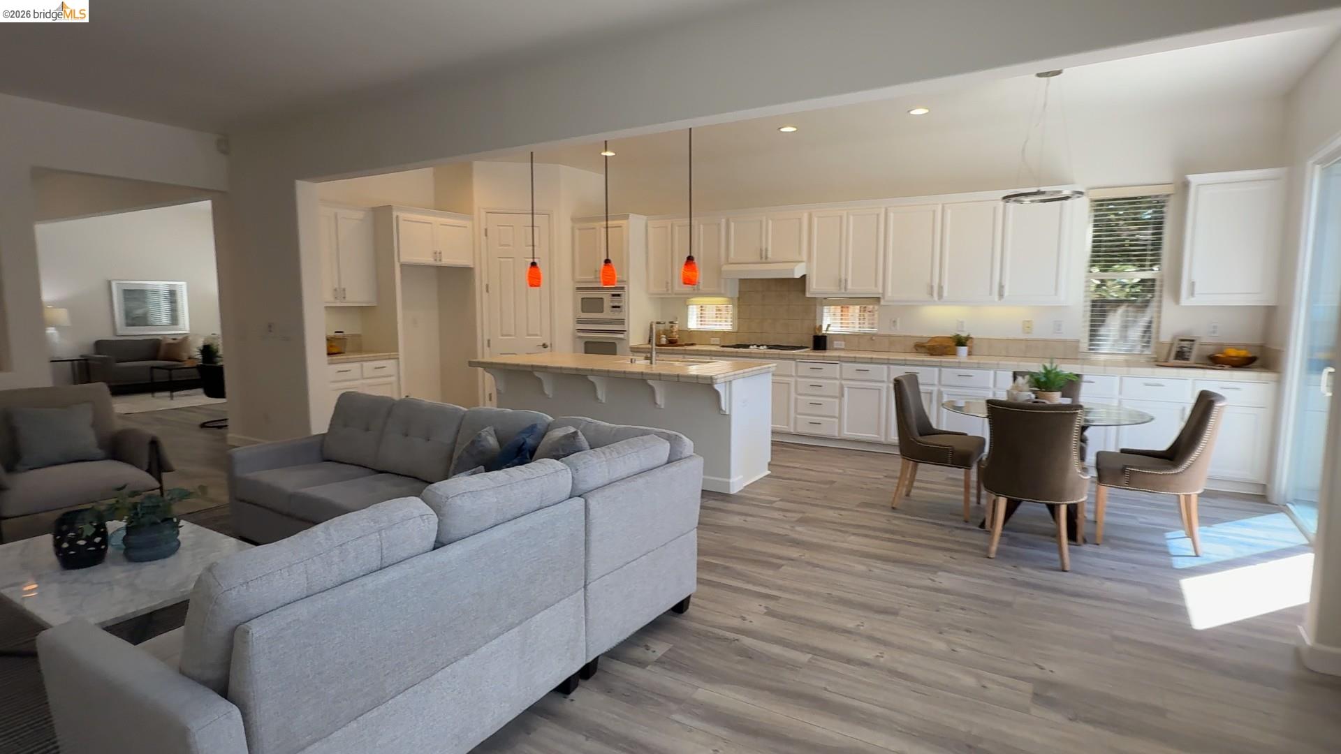 5556 Arcadia Cir