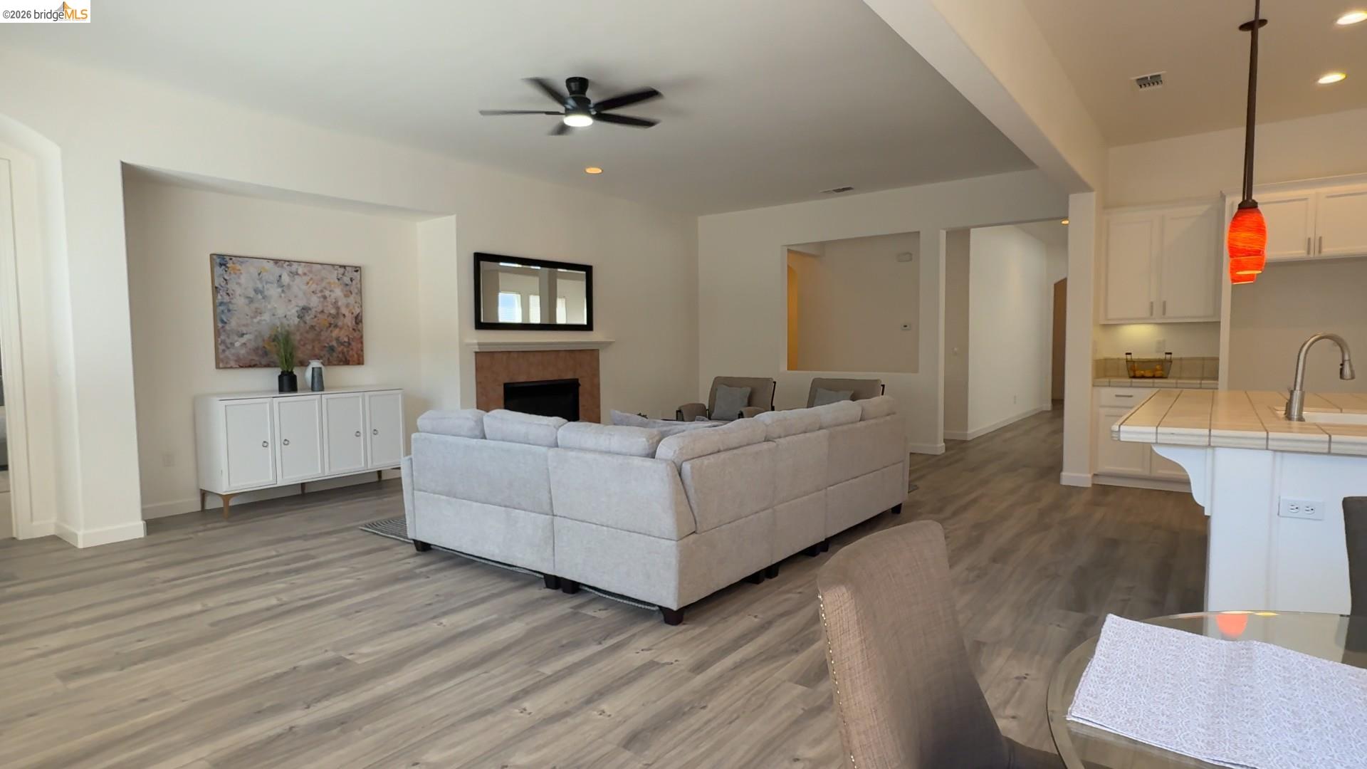 5556 Arcadia Cir