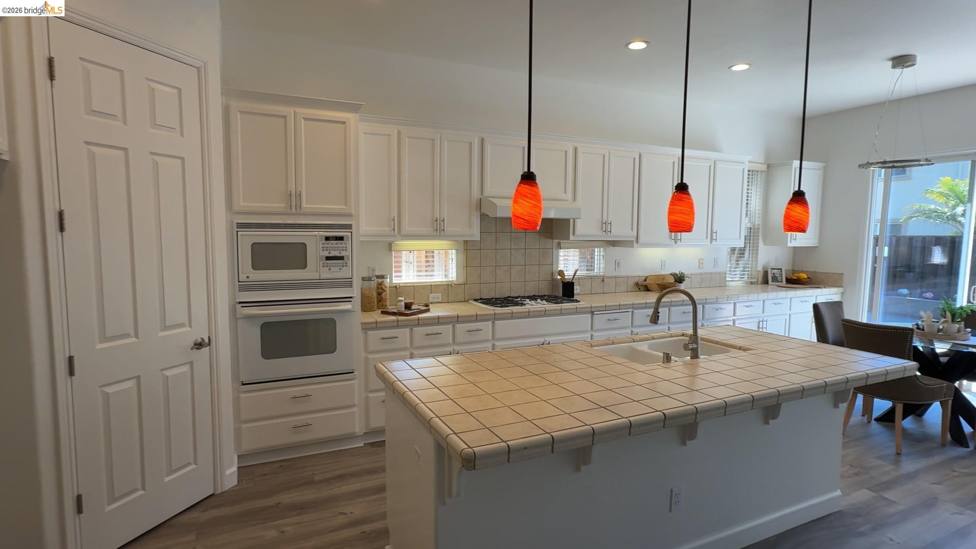 5556 Arcadia Cir