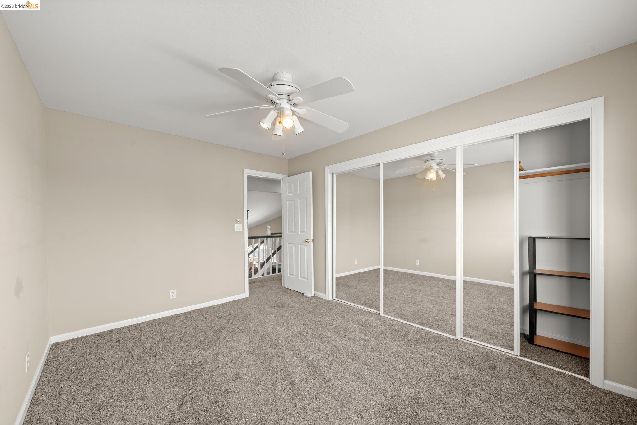 2216 Colonial Ct