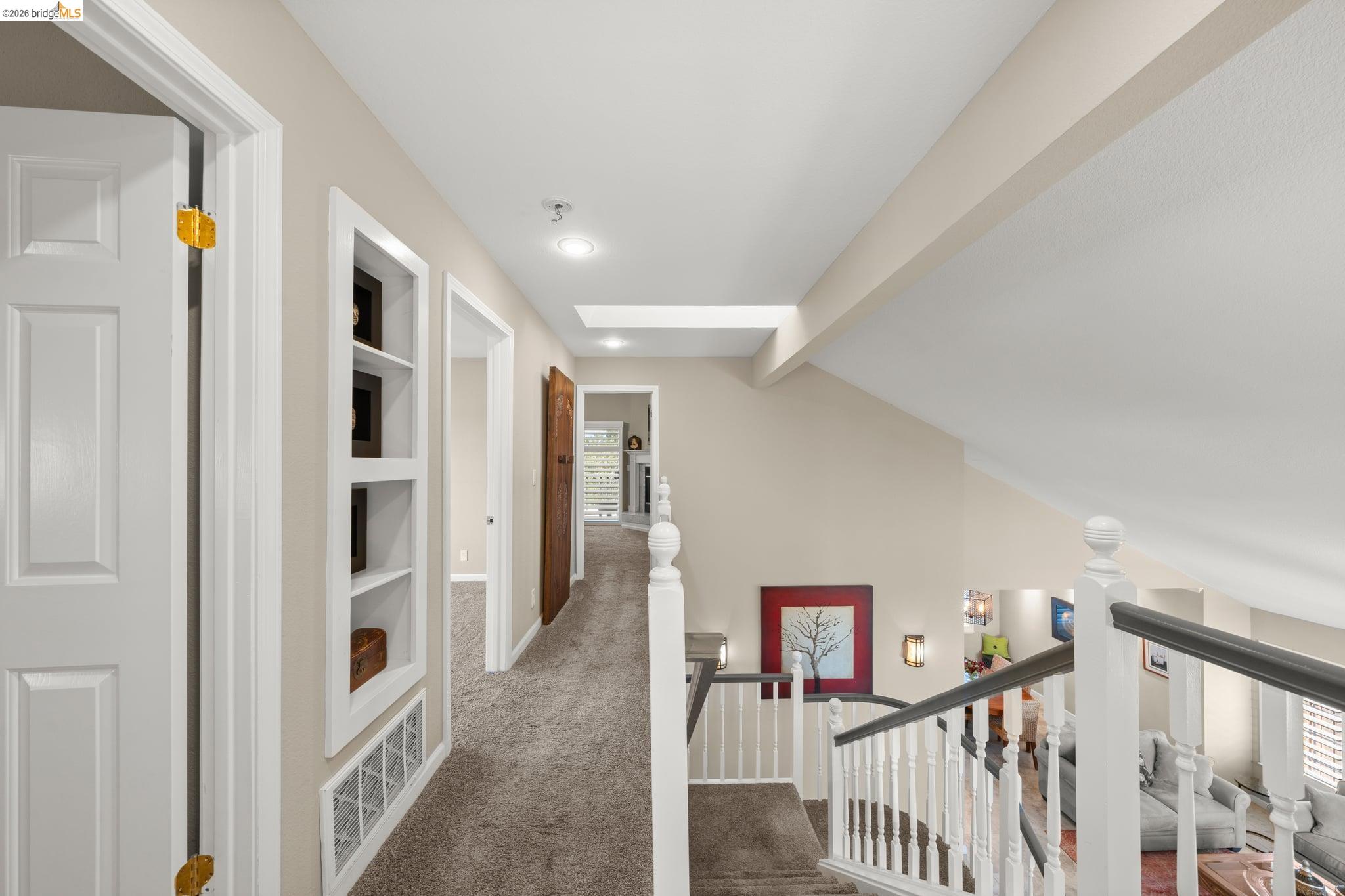 2216 Colonial Ct