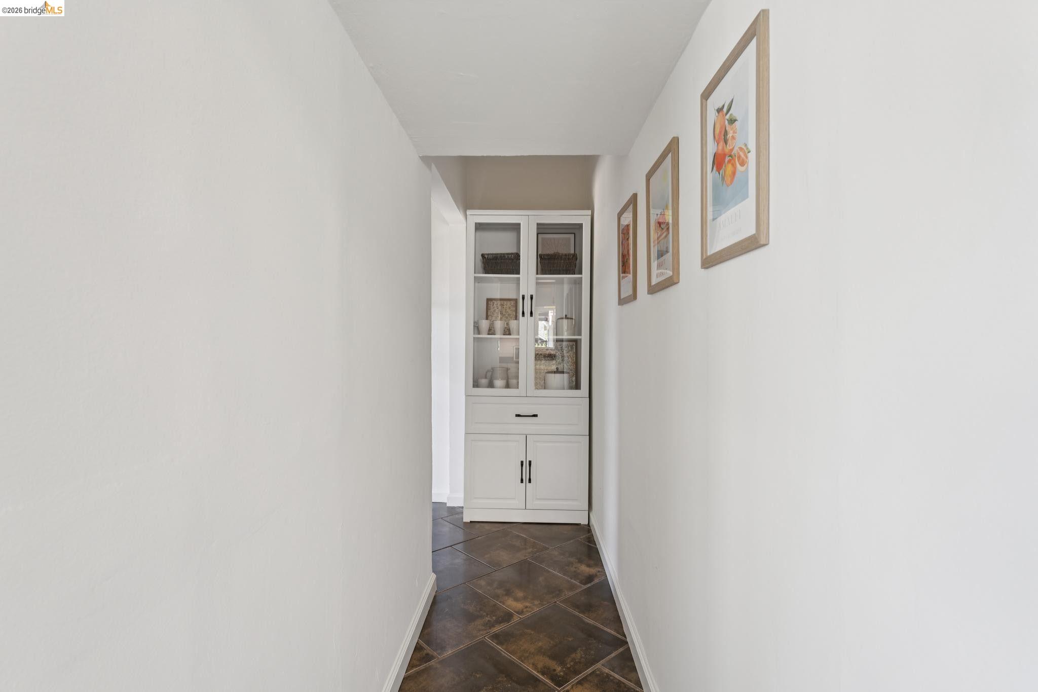 364 Lester Ave