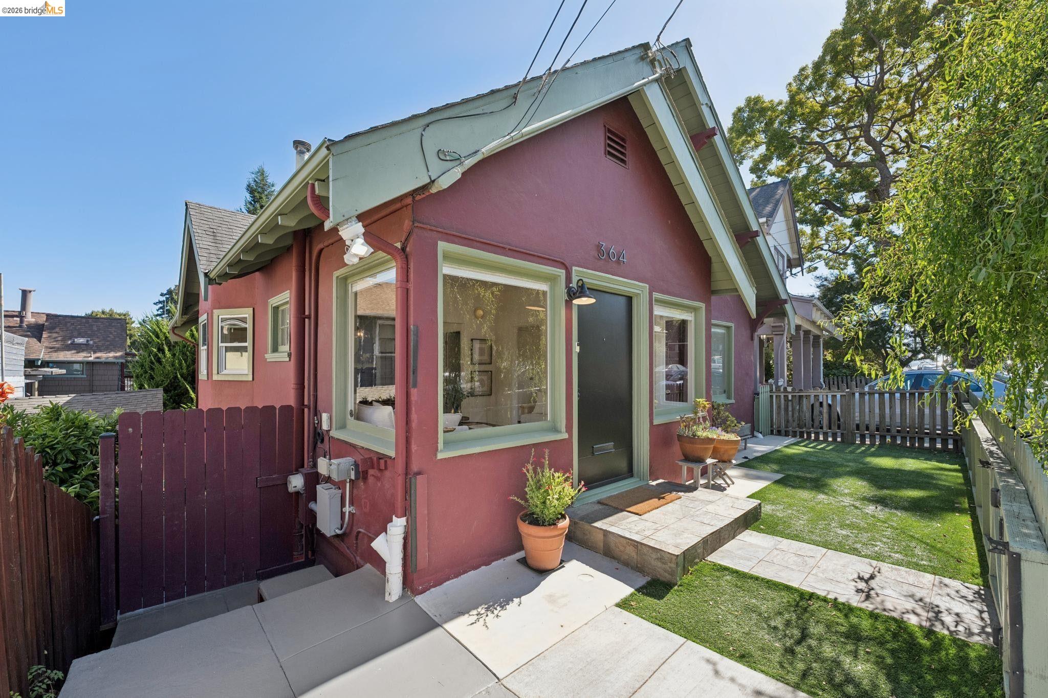 364 Lester Ave