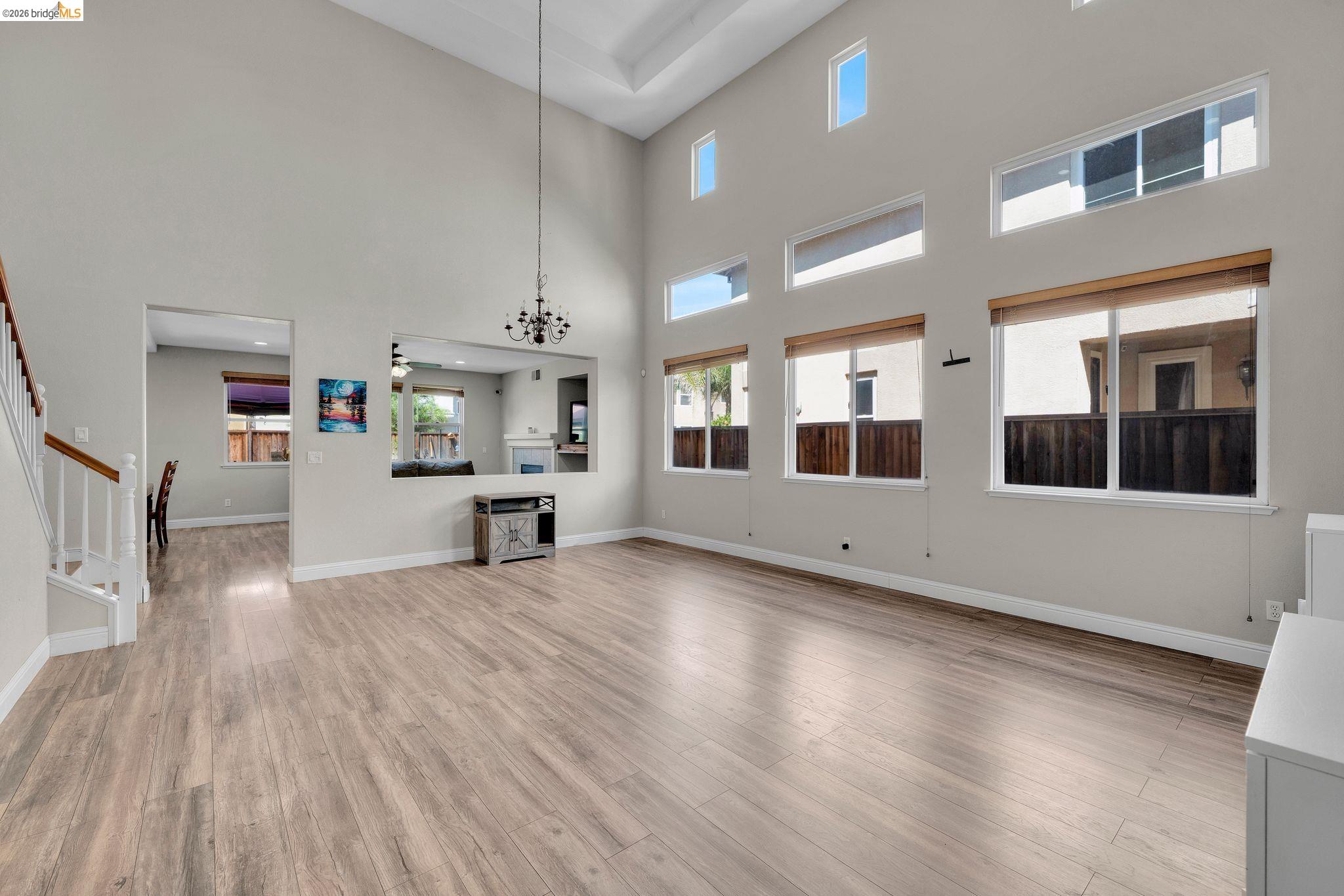 2340 Cambridge Dr