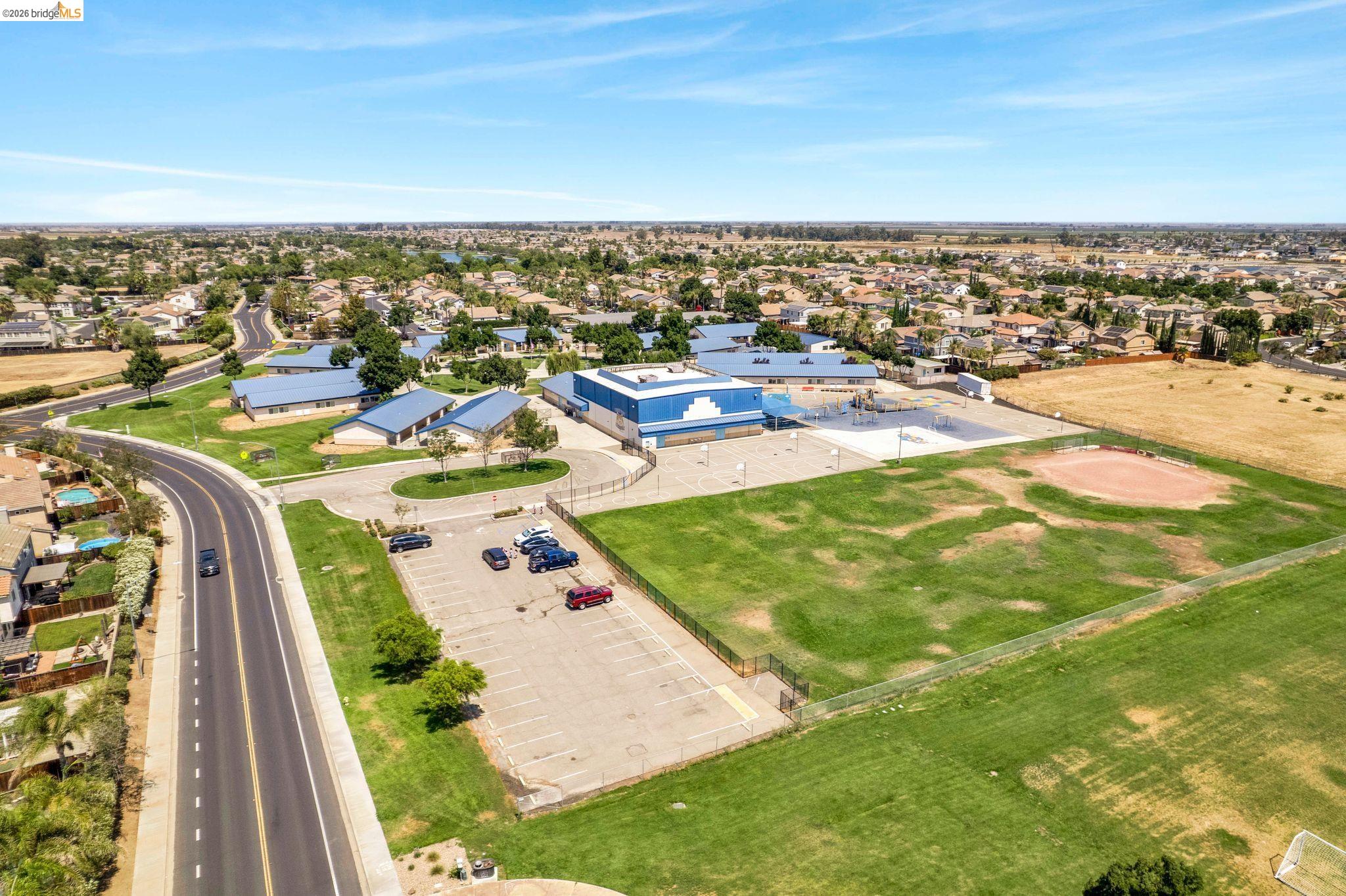 2340 Cambridge Dr