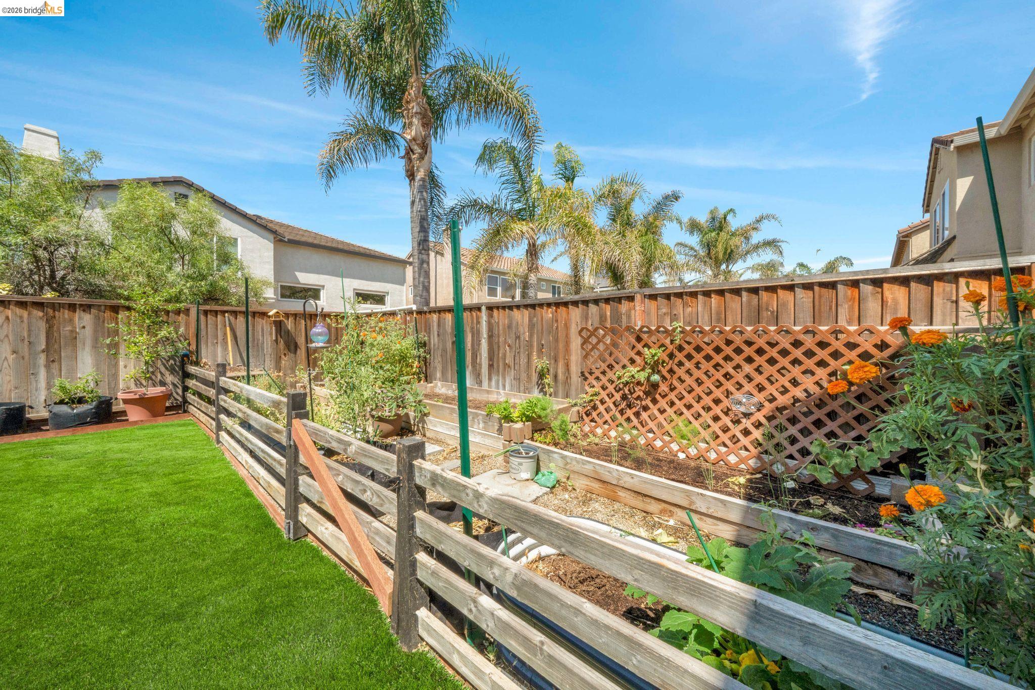 2340 Cambridge Dr