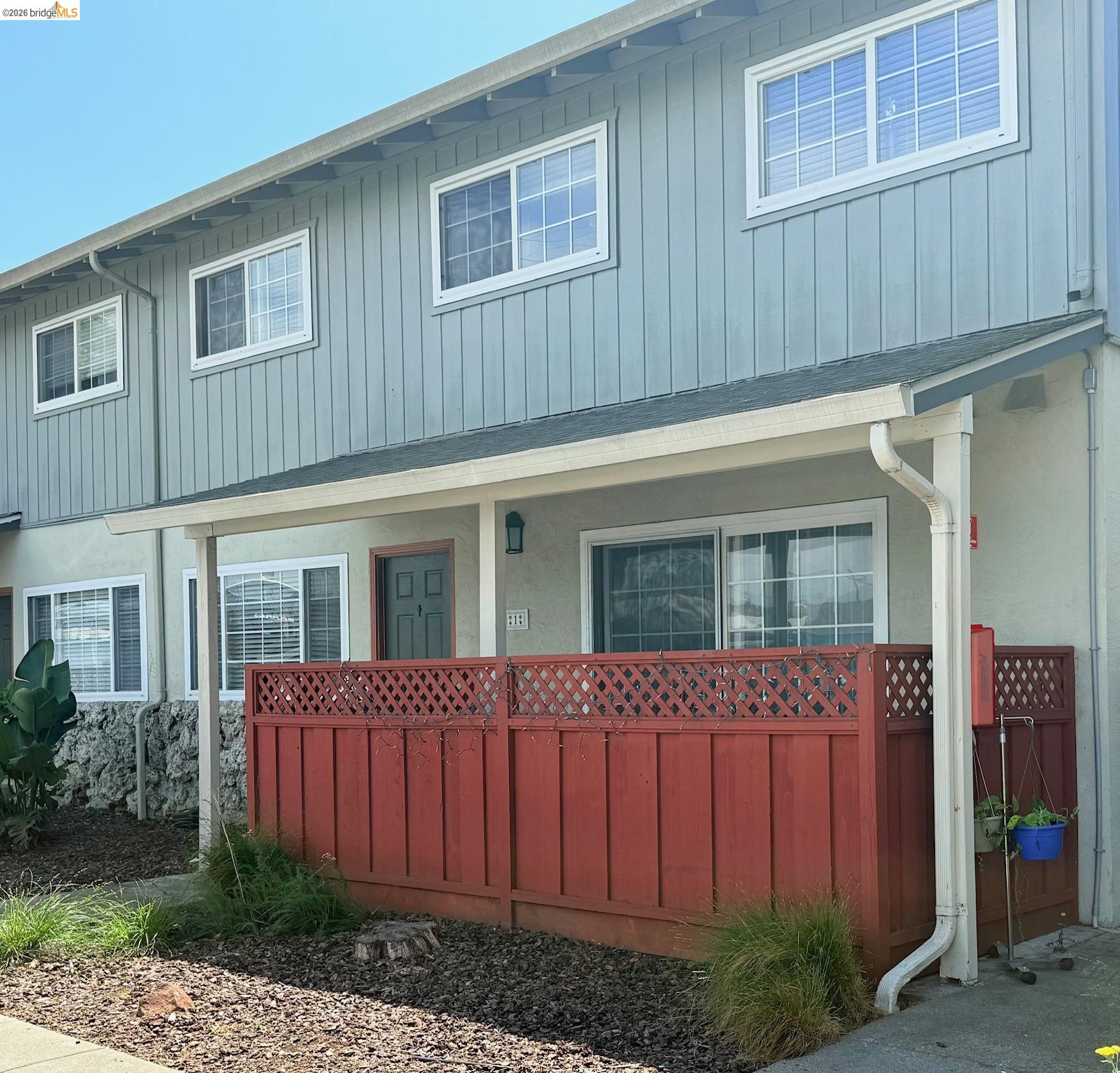 650 Fargo Ave # 1