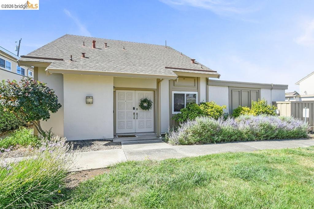 4874 Wolf Way