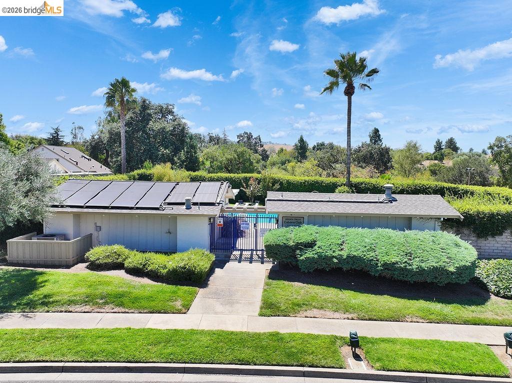 4874 Wolf Way