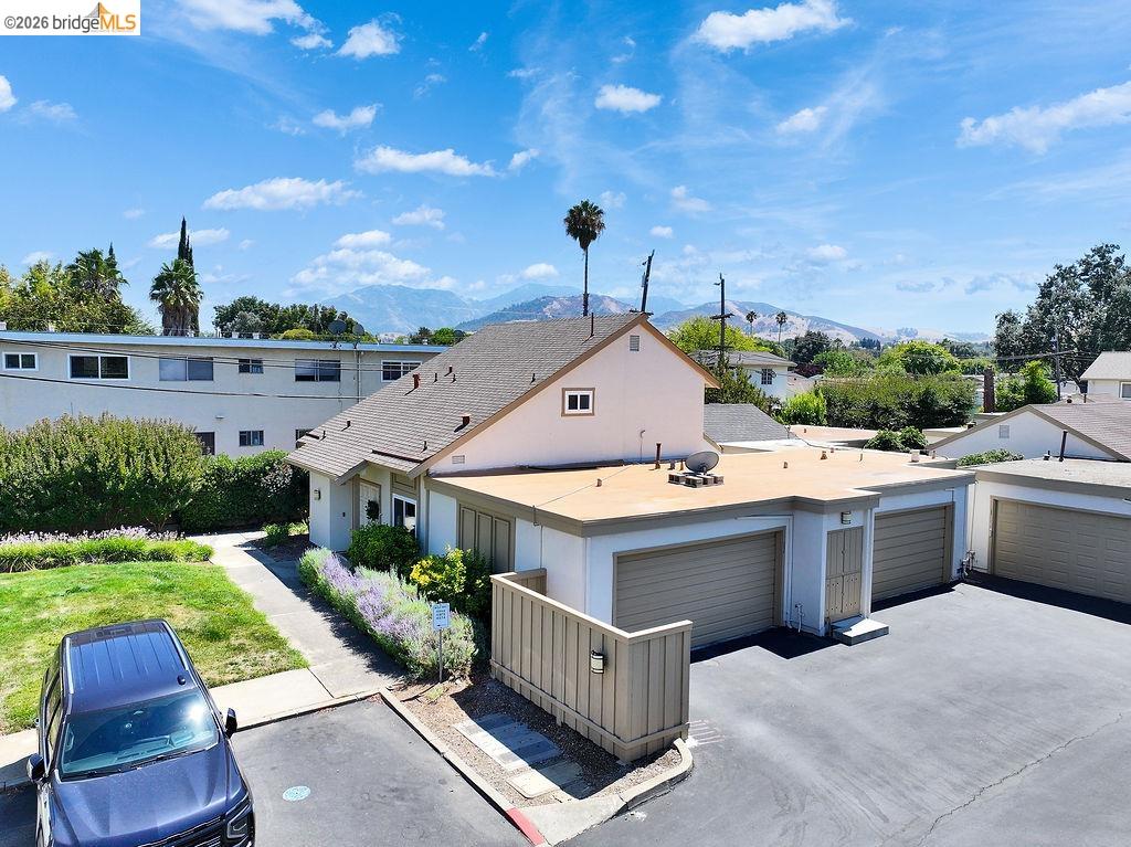 4874 Wolf Way