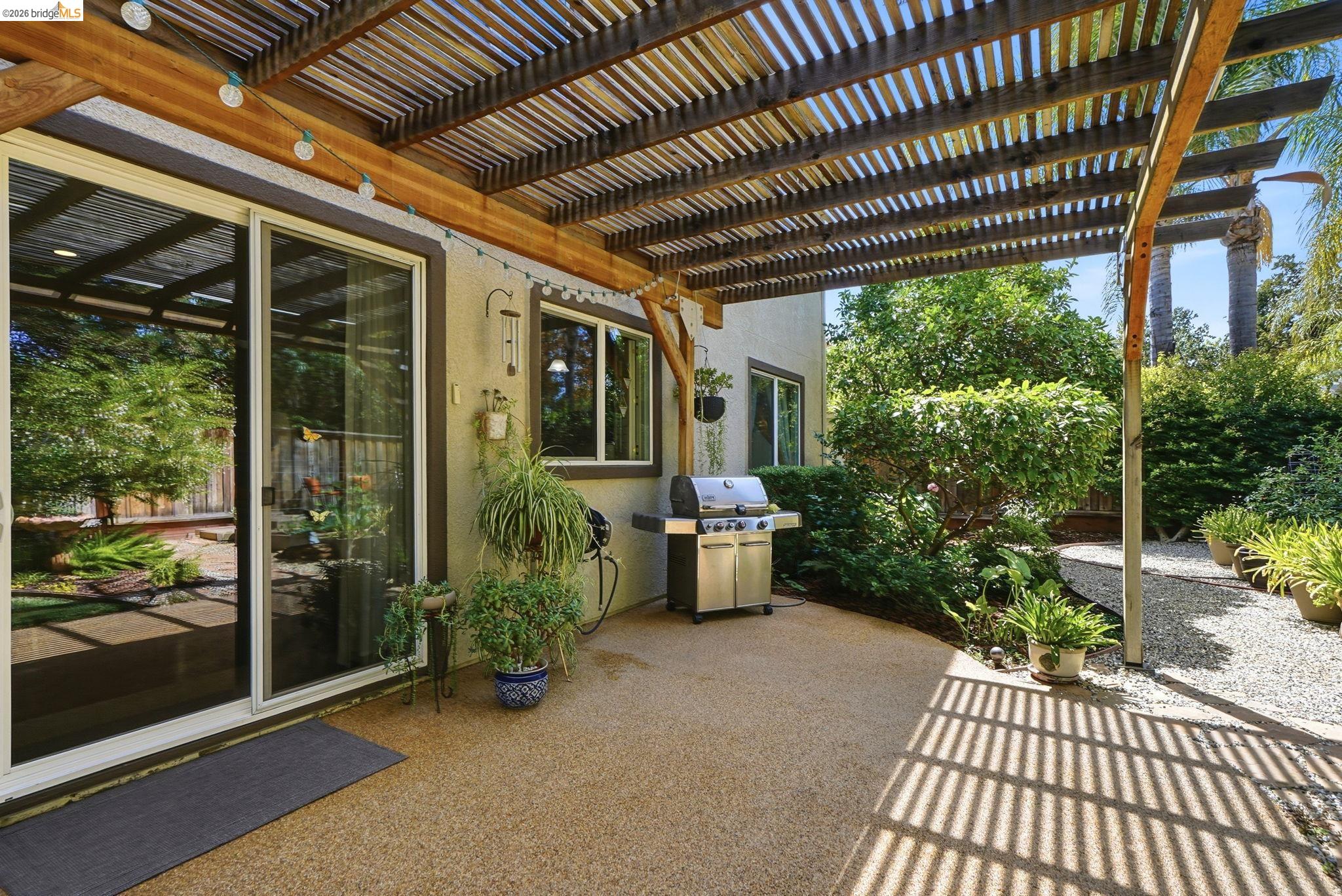 325 San Marino Ln