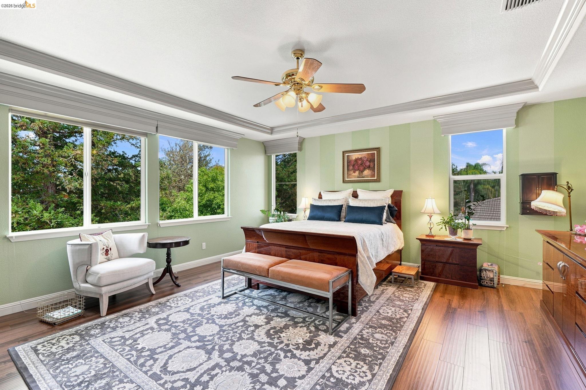 325 San Marino Ln