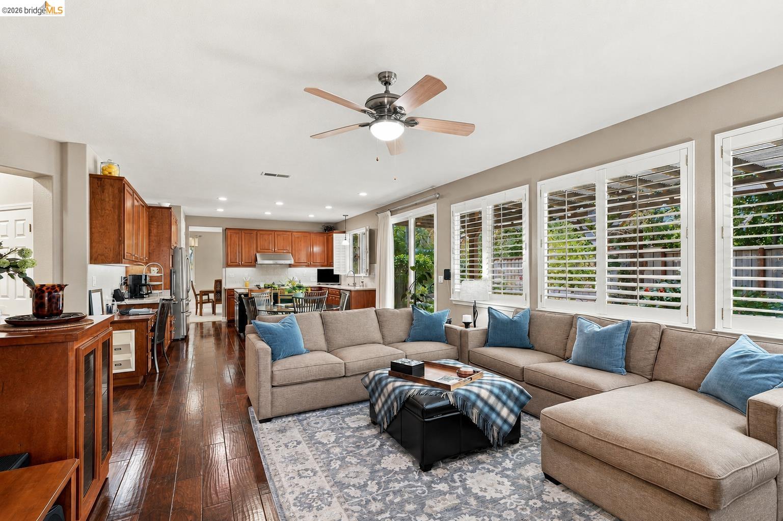 325 San Marino Ln