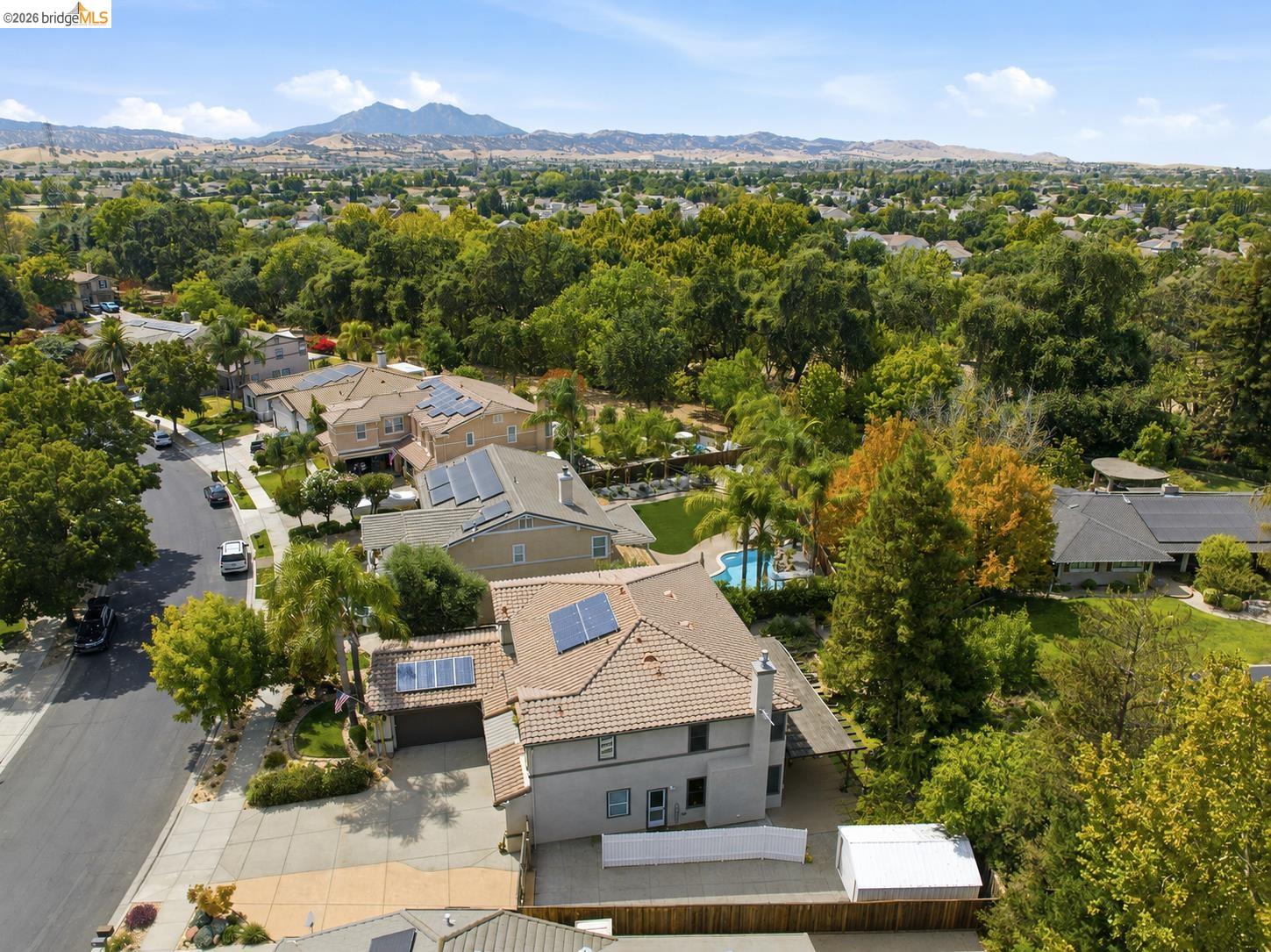 325 San Marino Ln