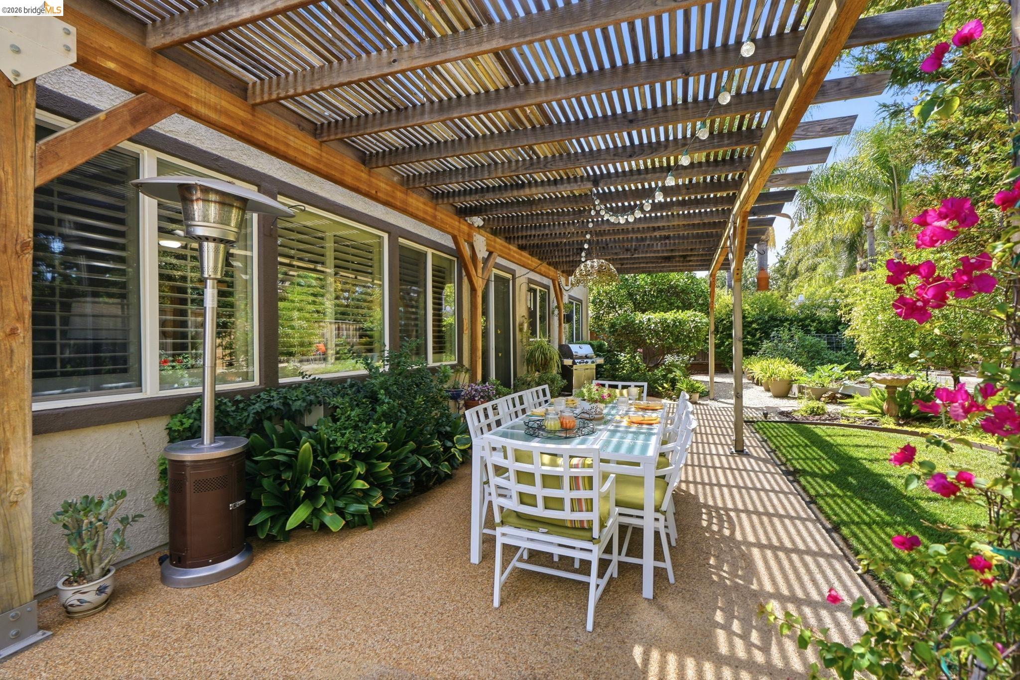 325 San Marino Ln