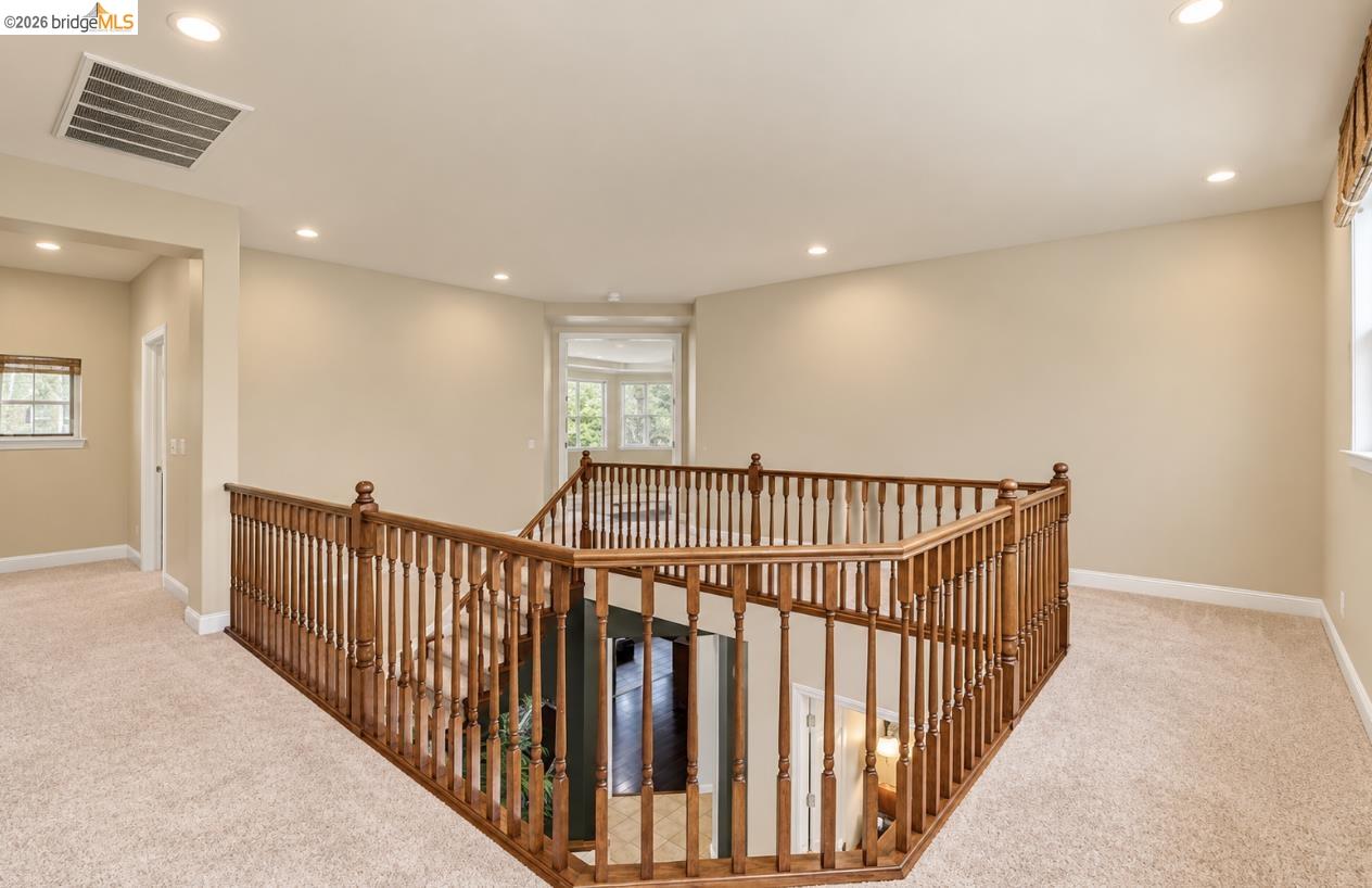 325 San Marino Ln