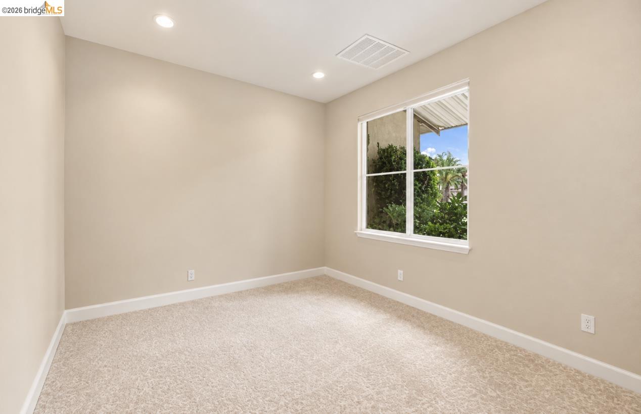 325 San Marino Ln