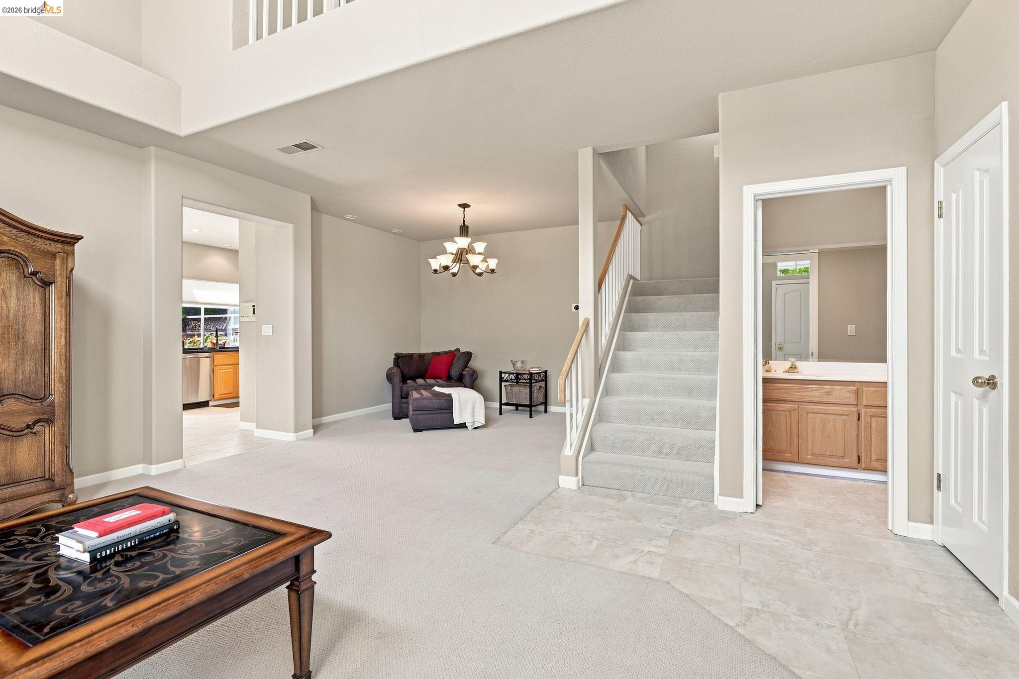 105 Heritage Park Dr