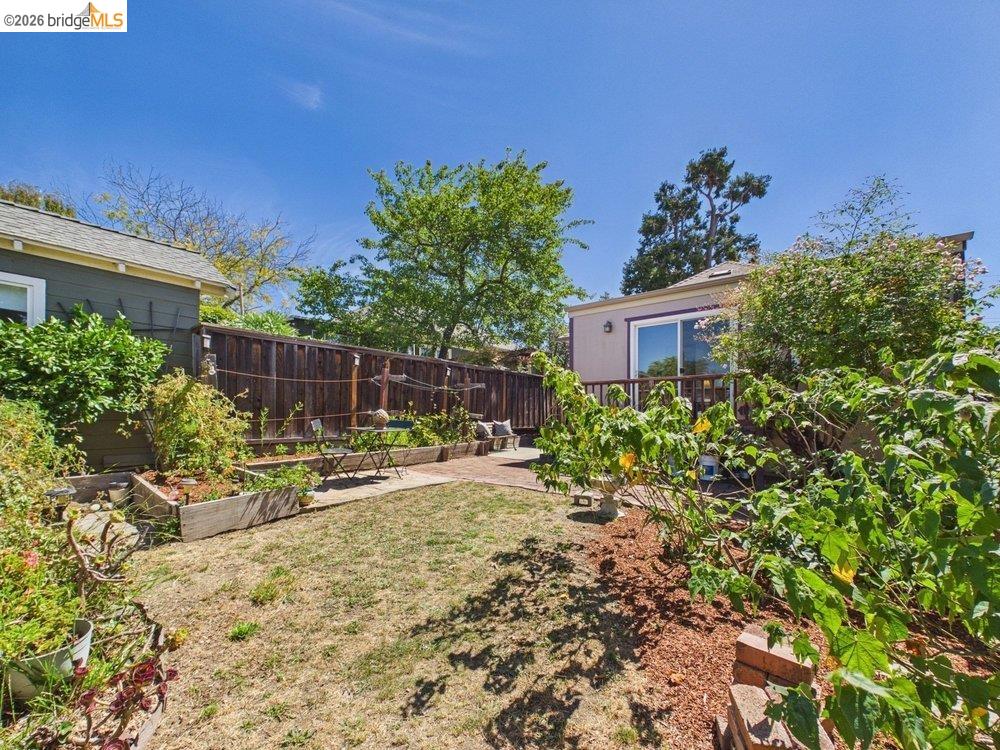 3621 Rhoda Ave