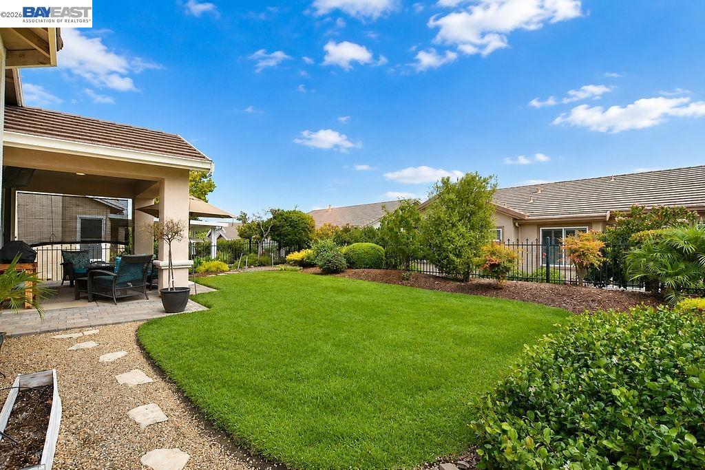 522 Encore Way
