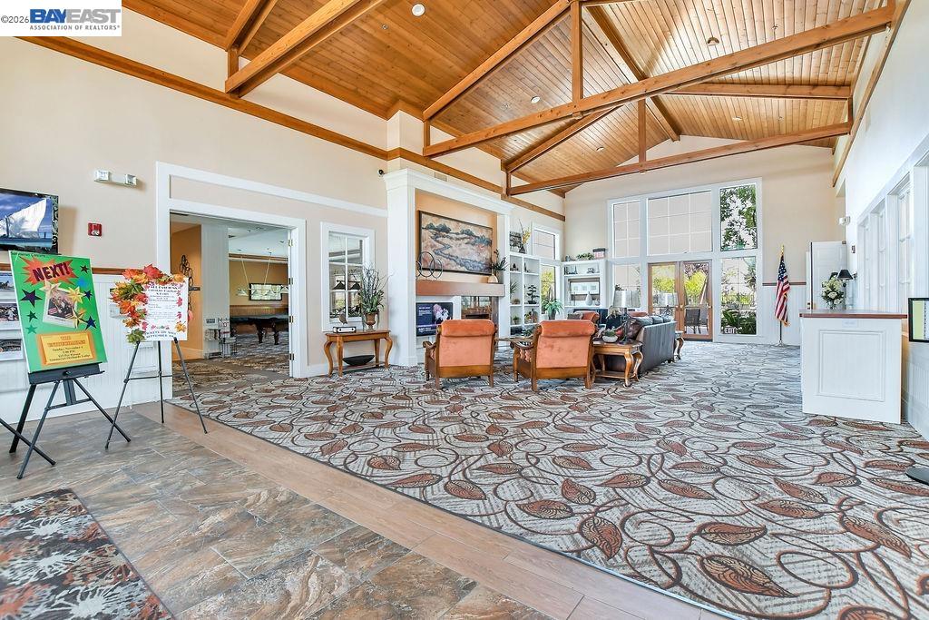 522 Encore Way