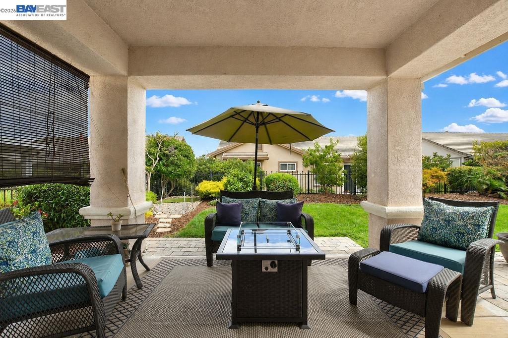 522 Encore Way