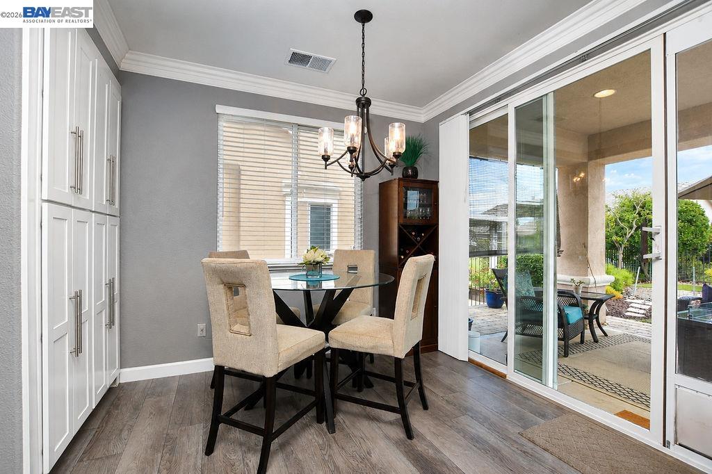 522 Encore Way