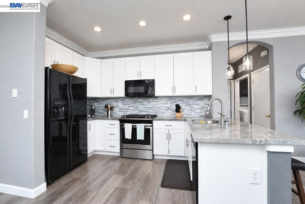 522 Encore Way