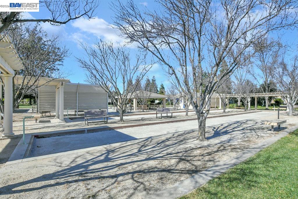 522 Encore Way