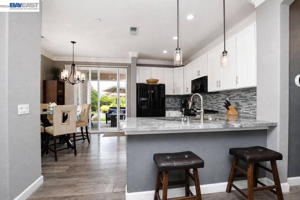 522 Encore Way