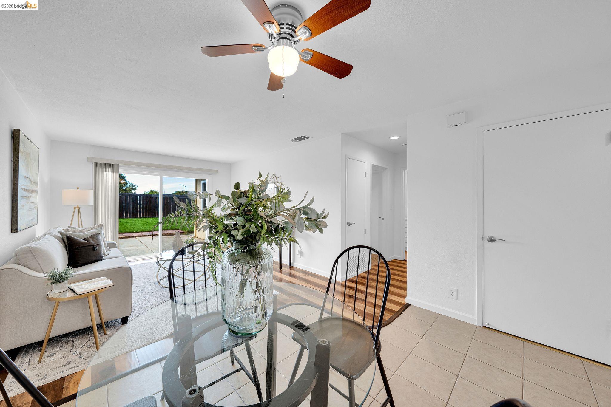 1300 Trembath Ln