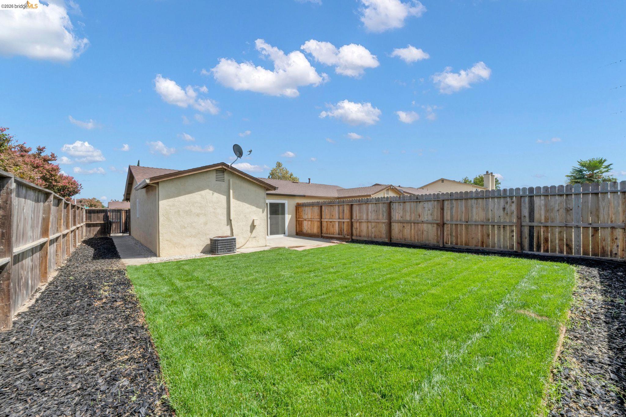 1300 Trembath Ln