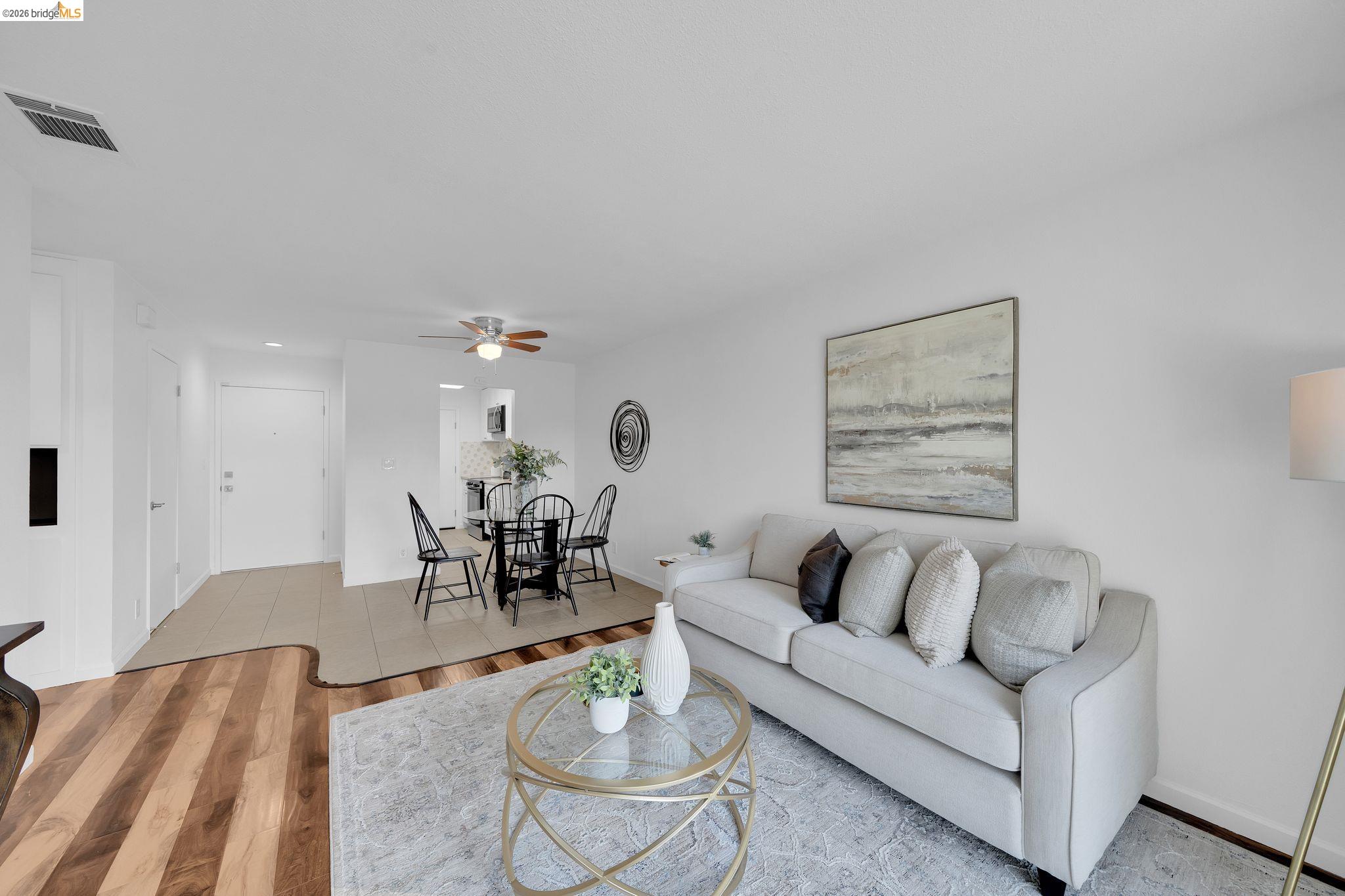 1300 Trembath Ln