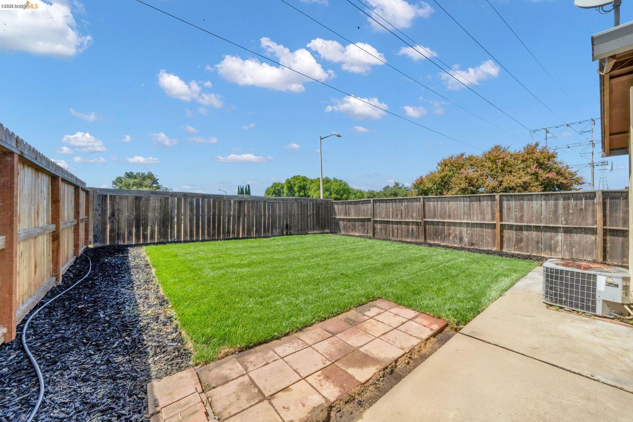 1300 Trembath Ln