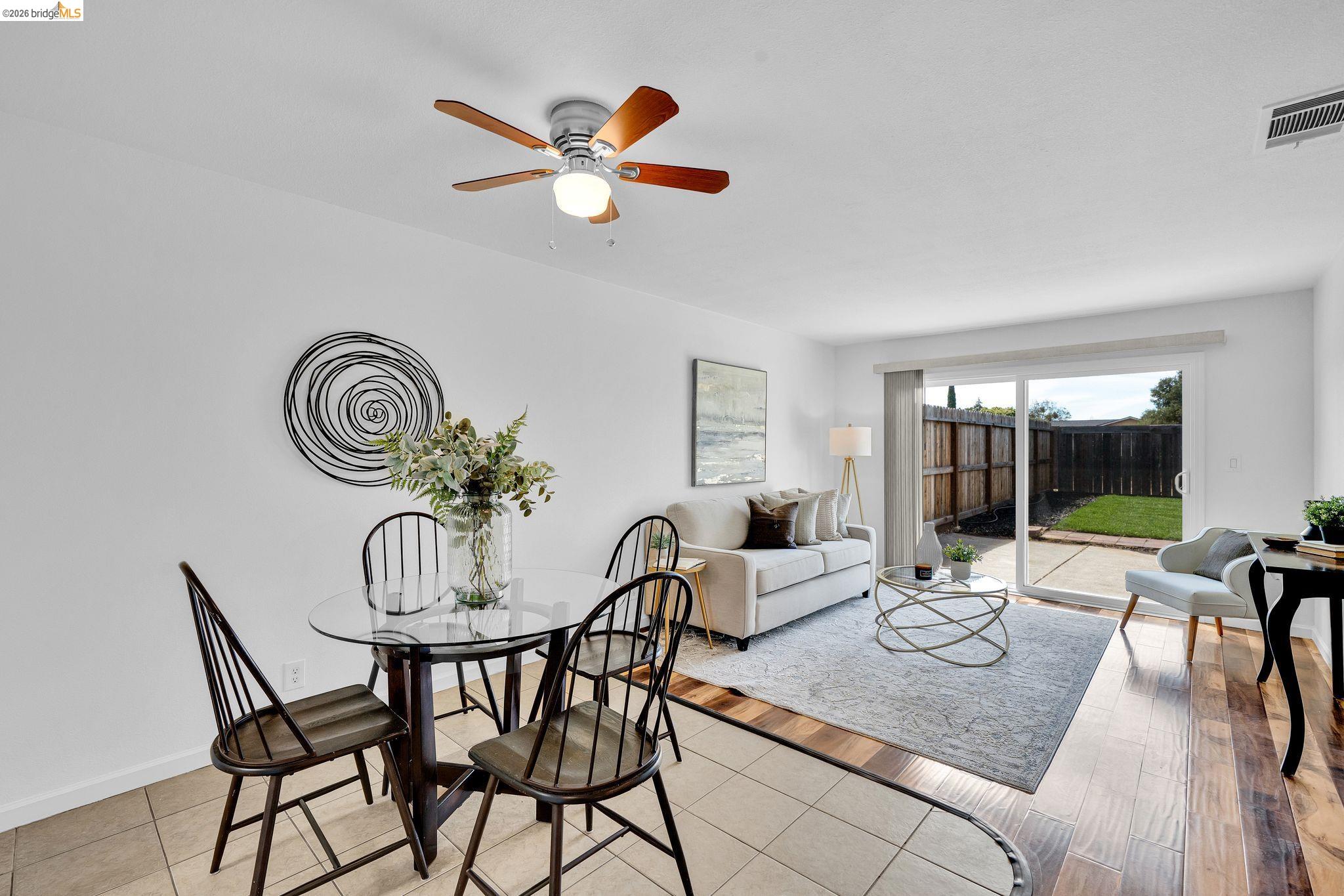 1300 Trembath Ln