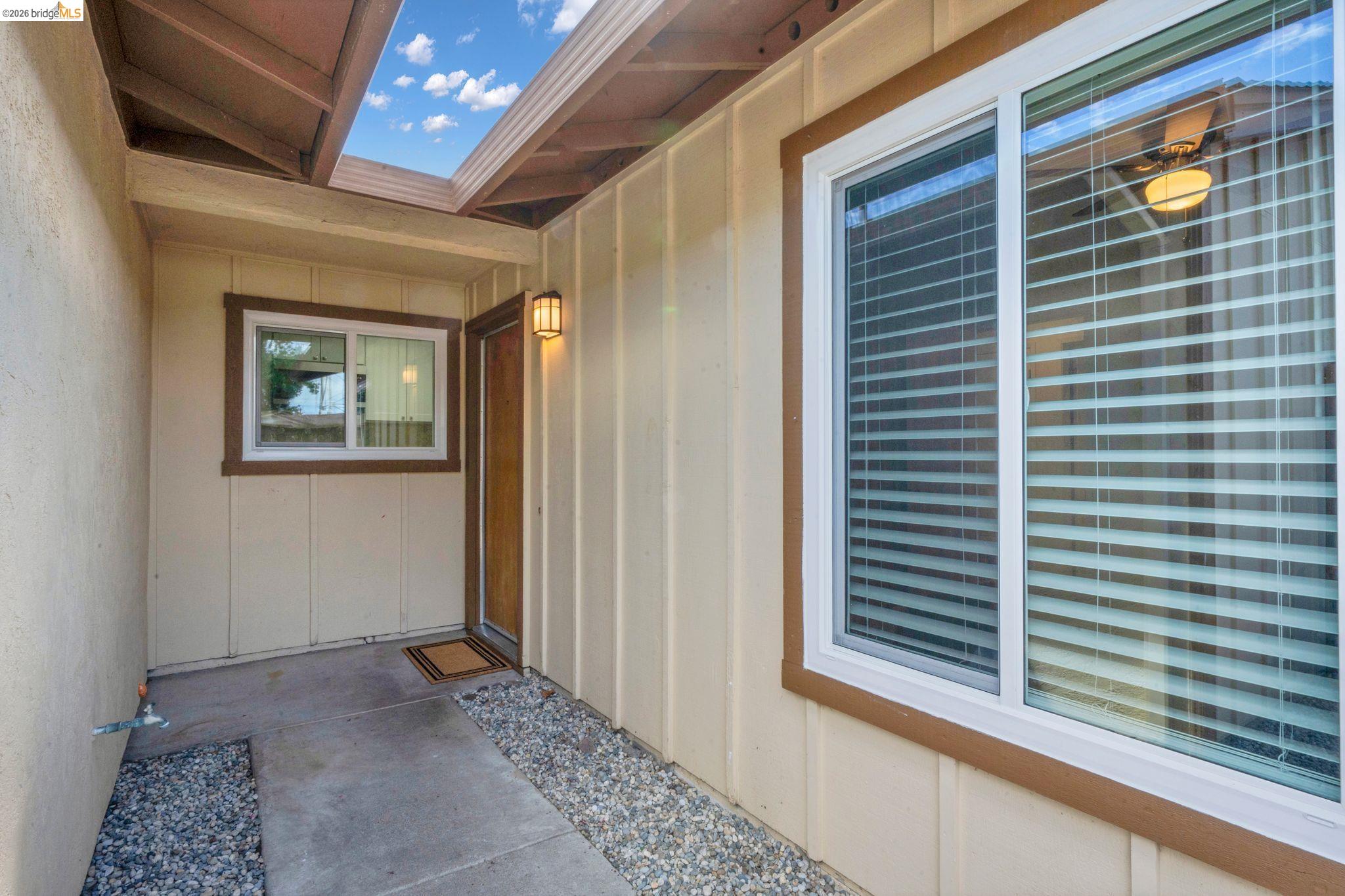 1300 Trembath Ln